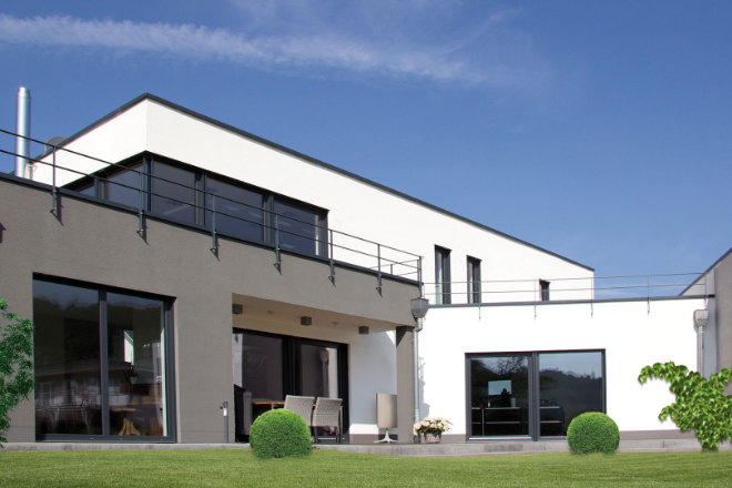 Weitläufig geplante Räume entsprechen nicht nur der modernen Architektur, sondern reduzieren auch Umbauarbeiten im Alter.