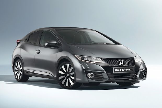 Mit geändertem Design und neuer Technik startet der Civic-Jahrgang 2015.