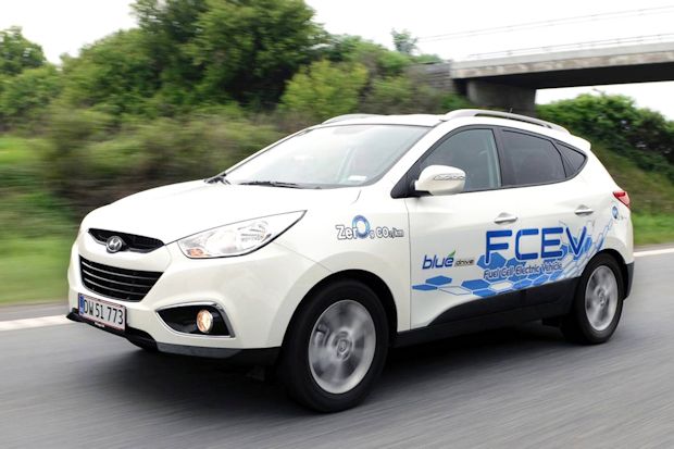 Hyundai senkt Preis für Brennstoffzellen-Auto ix35 in Europa um 43 Prozent.