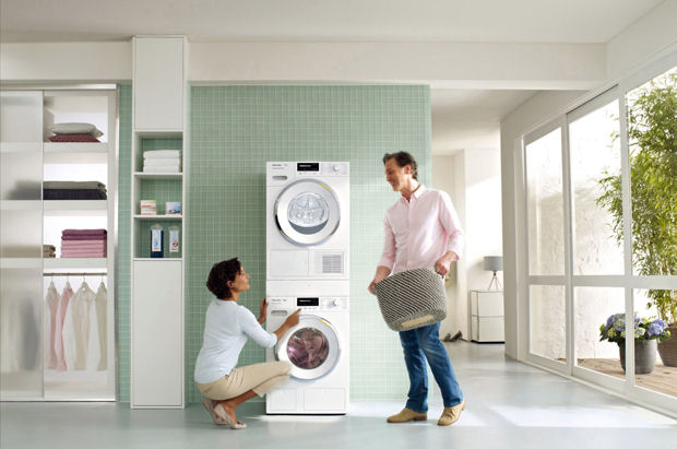 Wer empfindlich auf Waschmittel reagiert, kann sie mit modernen Haushaltsgeräten automatisch so dosieren, dass nicht mehr in die Wäsche gelangt als unbedingt nötig.
