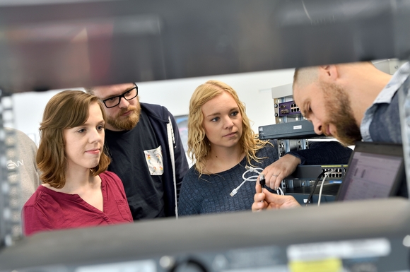 Ein Studium im IT-Bereich ist längst keine "Männersache" mehr.