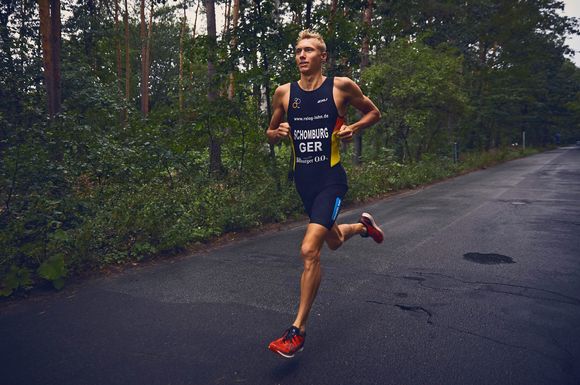 Triathlet Jonas Schomburg, der bei den Olympischen Spielen in Tokio startet, gibt nützliche Tipps für Laufeinsteiger.