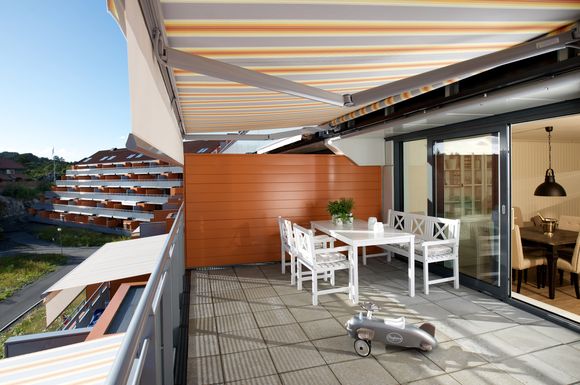 Wer lange Freude an seiner neuen Terrassenmarkise haben möchte, setzt auf ein hochwertiges Tuch.