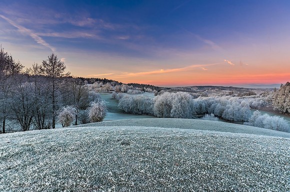 Wunderschöne Aussichten über die "Bayerische Toskana" - wie hier vom Golfplatz Lederbach - machen Aufenthalte in Bad Griesbach zu etwas Besonderem.