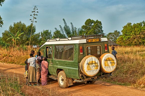 Ob individuell oder in einer Gruppe: Uganda ist ein faszinierendes Land, das Reisenden viele Highlights bietet.