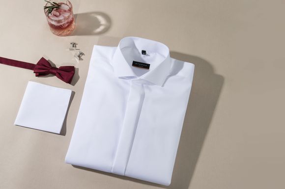 Frisch gewaschen und tragefertig - so werden die Hemden mit dem neuen Ready-to-wear-Service nach Hause geliefert.