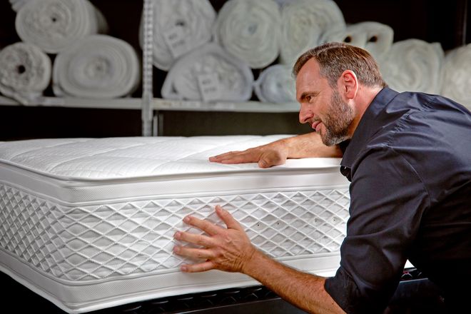 Handgefertigte Matratzen überzeugen mit langlebiger Qualität und hochwertigen Materialien.