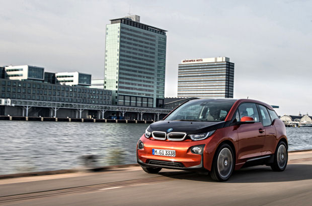Mit der Probefahrt-Tour soll der BMW i3 noch mehr für die E-Mobilität werben.