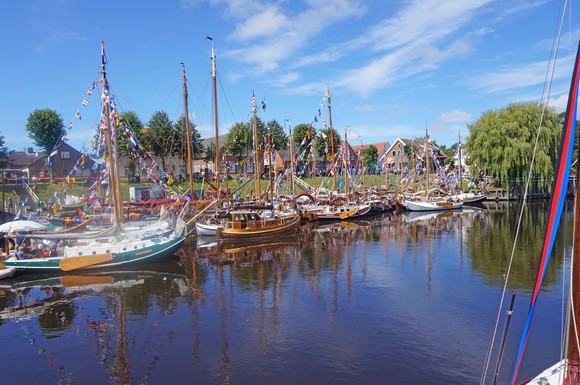 Ein Ort - drei idyllische Häfen: Das Heilbad Carolinensiel-Harlesiel in Ostfriesland ist bekannt für sein maritimes Flair.