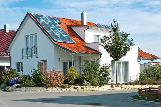 Solarstrom frei Haus: Immer mehr Hausbesitzer entscheiden sich für eine Fotovoltaikanlage.