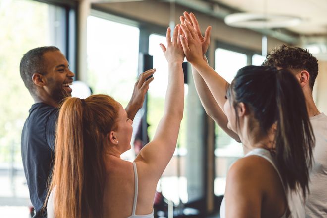 Fitnesstraining ist in Deutschland die mitgliederstärkste Trainingsform - entsprechend hoch ist der Bedarf an qualifiziertem Personal in den Studios.