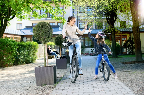 Mütter beziehungsweise Väter können bei einer gemeinsamen Kur mit ihren Kindern den Stress von zu Hause hinter sich lassen.