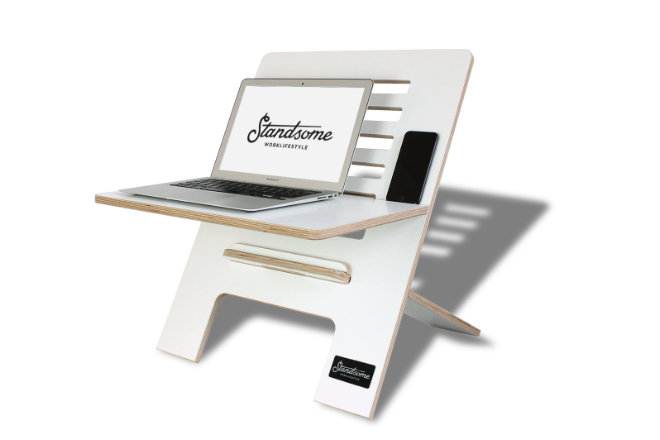 Der Standsome Schreibtischaufsteller sorgt für mehr Bewegung am Arbeitsplatz