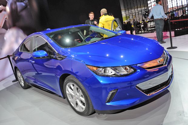 Der neue Chevrolet Volt sieht deutlich gefälliger aus als sein Vorgänger, der sich bei uns als Opel Ampera nicht durchsetzen konnte.