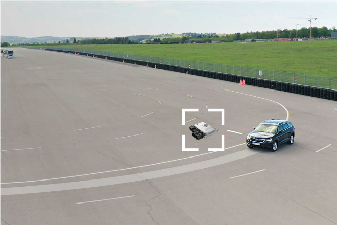 Immer in der Spur bleiben: Moderne Technik sorgt dafür, dass auch im Fall eines Kurzschlusses das Fahrzeug manövrierfähig bleibt.