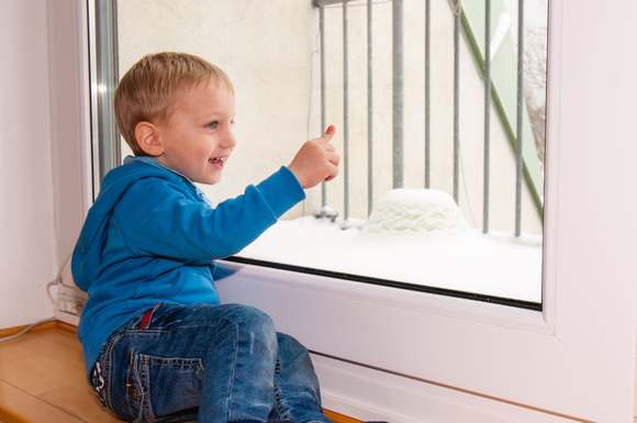 Durchblick auch an kalten Tagen: Eine Fensterheizung schützt vor  beschlagenen Scheiben und Schimmel - Ratgeberbox - Tipps - Tricks -  Informationen