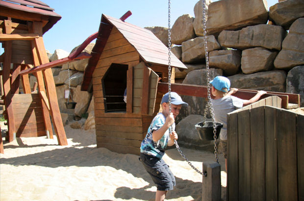 In der Erlebniswelt SteinReich sind Kinder zum Mitmachen eingeladen.
