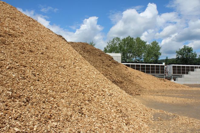 Holz als nachwachsende und natürliche Ressource spielt eine weiter wachsende Rolle für die Energie- und Wärmeversorgung.