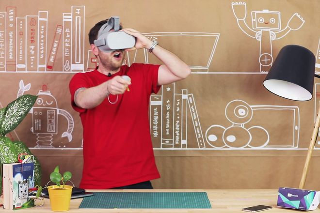 Mithilfe einer Virtual-Reality-Software werden Grundlagen der Programmierung aufgezeigt und es wird gleichzeitig dazu angeregt, selbst kreativ zu werden.