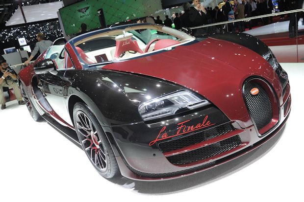 Alle verkauft - Der letzte Bugatti Veyron "La Finale“ wird von der Genfer Bühne in den Mittleren Osten rollen.
