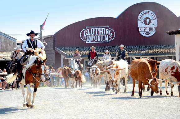 Der wilde Westen liegt im Oberharz am Brocken: "Pullman City" bietet Shows und Abenteuer für die ganze Familie.