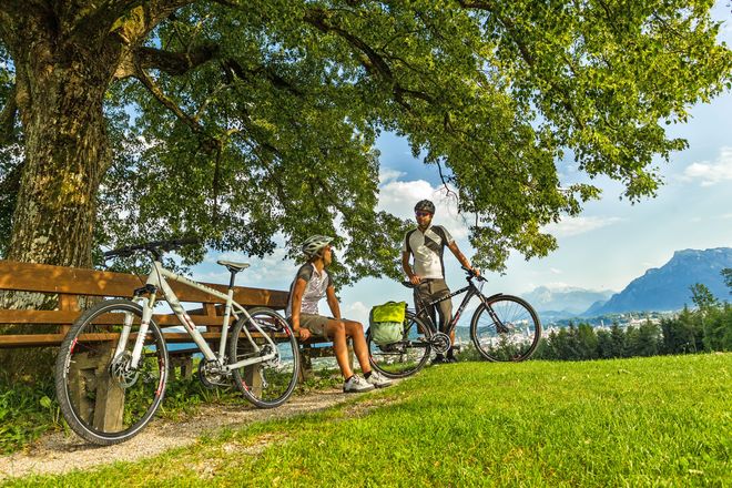 Die Strecken rund um Eugendorf sind für verschiedene Schwierigkeitsgrade geeignet, von leichten Routen für Hobbyradler und Familien mit Kindern bis hin zu anspruchsvollen Abschnitten für erfahrene Biker.