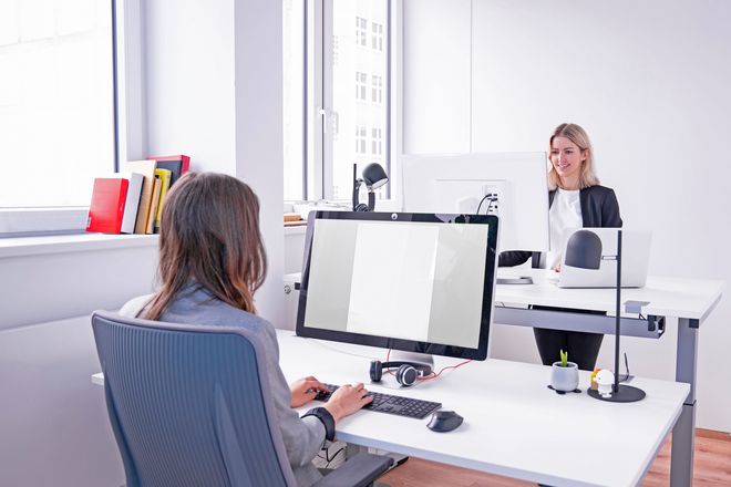 In speziellen dualen Bachelor- sowie Master-Studiengängen kann man sich für Führungspositionen im Gesundheits- und Fitnessmarkt qualifizieren.