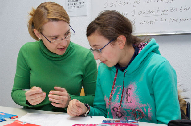 Der steigende Nachhilfebedarf bei Studenten ist zum Teil auf den erhöhten Zeitdruck in den neuen Studiengängen Bachelor und Master zurückzuführen.