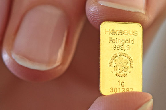 Das Thema Gold rückt derzeit angesichts der sich abzeichnenden Überbewertungen auf den Aktien- und Immobilienmärkten als alternatives Investment wieder in den Fokus, in den letzten Monaten haben die Goldnotierungen deutlich zugelegt.
