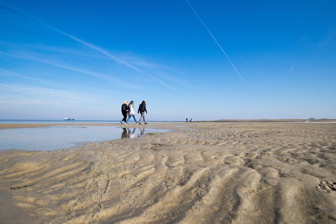 Weite, Wind und Wattenmeer: Ein Urlaub an der Nordseeküste ist zu jeder Jahreszeit erholsam.