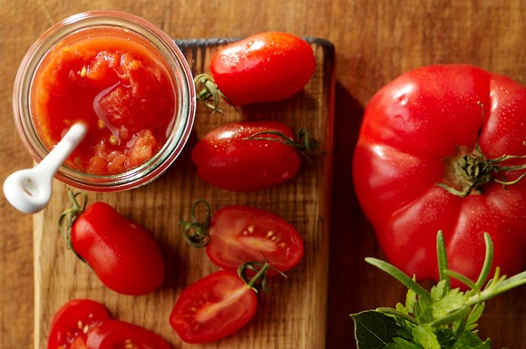 Tomaten zählen zu den beliebtesten Gemüsesorten der Bundesbürger - egal ob frisch verzehrt oder in einer herzhaften Suppe.
