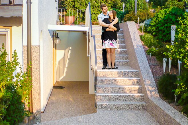 Die Treppenmodernisierung wertet den Außenbereich optisch auf und sorgt gleichzeitig für mehr Sicherheit.