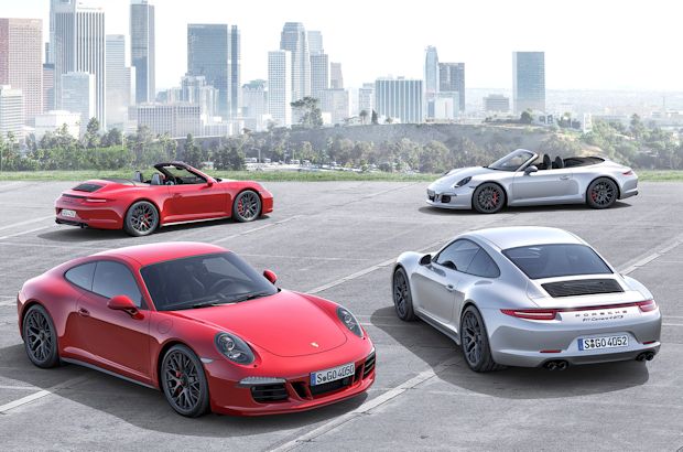 Der 911 Carrera GTS kommt als Coupé oder Cabrio, mit Heck- oder Allradantrieb