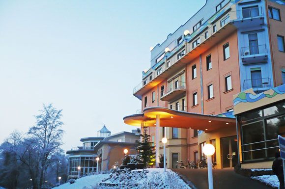 Die Parkklinik Heiligenfeld im unterfränkischen Bad Kissingen hat ein intensives Therapieangebot für Privatversicherte und Selbstzahler über Weihnachten und Silvester.