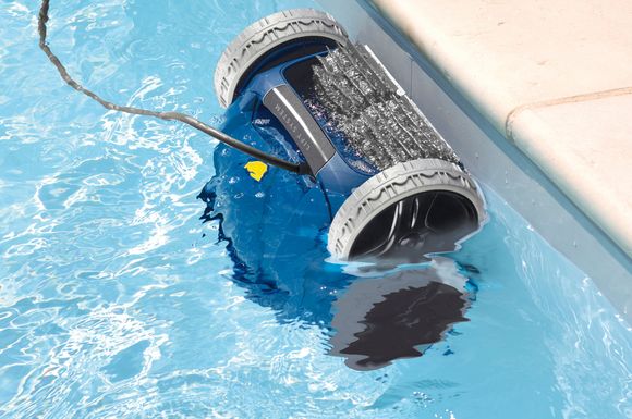 Die cleveren Helfer erledigen den Reinigungsjob unter Wasser vollkommen selbstständig.