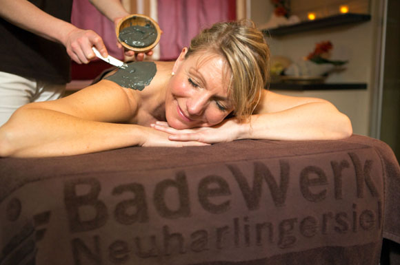 Im "Badewerk" von Neuharlingersiel kann man zahlreiche Wellness- und Gesundheitsanwendungen genießen.