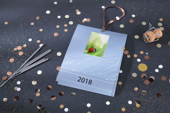 Für Last-Minute-Schenker: Ein Sofortkalender lässt sich auch direkt am 31. Dezember noch an den Fotostationen im Handel gestalten und gleich mitnehmen.