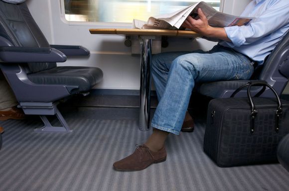 Reisestrümpfe sind von normalen Herrenstrümpfen kaum zu unterscheiden.