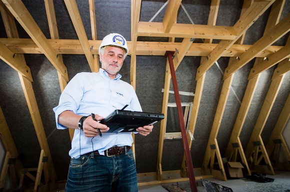 Wurde das Haus bereits in der Bauphase im Rahmen einer baubegleitenden Qualitätskontrolle regelmäßig von einem Sachverständigen kontrolliert, dürften sich Qualität und Quantität von Baumängeln in Grenzen halten.