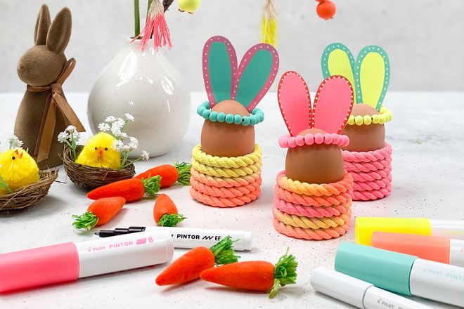 Mit selbstgebastelten Eierbechern kommen die Eier an Ostern besonders gut zur Geltung.