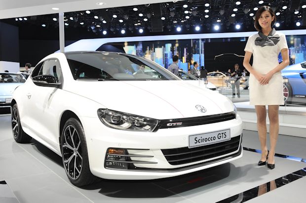 In Shanghai feiert die GTS-Version des Volkswagen Scirocco Weltpremiere.