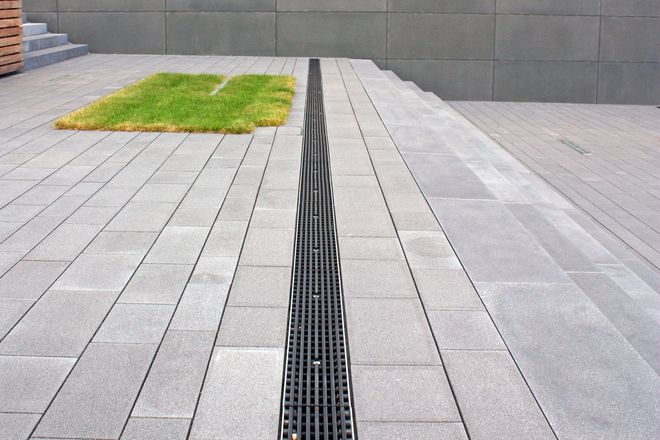 Zeitgemäße Lösungen bieten eine zuverlässige Entwässerungsleistung und statische Belastbarkeit mit ansprechenden Designs aus unterschiedlichen Materialien und in verschiedenen Farben.
