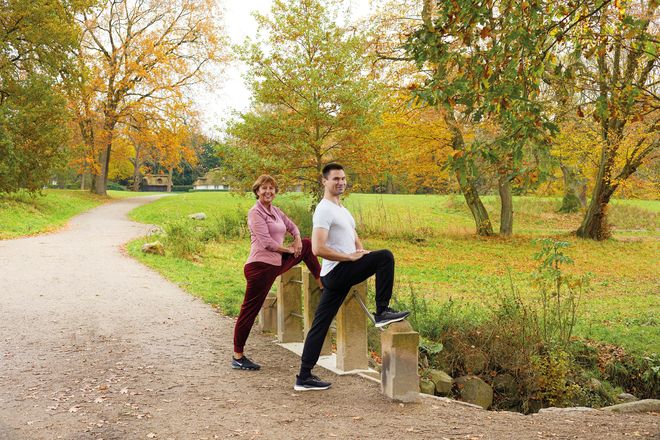 Bewegung f&ouml;rdert die Versorgung der Gelenkknorpel. Der Experte empfiehlt 3.500 Schritte am Tag und regelm&auml;&szlig;ige &Uuml;bungen.