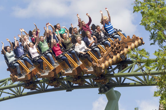 Achterbahnen und Ostseestrand ziehen jedes Jahr weit mehr als eine Million Besucher in den Hansa-Park nach Sierksdorf.