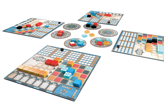 Im Spiel "Azul" sind die Mitspieler Fliesenleger, die vom portugiesischen König persönlich beauftragt wurden, dessen Palast in Évora mit Mosaiken aus den schönsten Fliesen nach dem Vorbild der südspanischen Alhambra zu dekorieren.