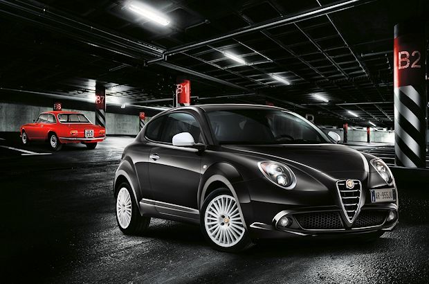 Alfa Romeo MiTo Junior: serienmäßig 17-Zoll-Leichtmetallräder, Sportsitze und Sportlenkrad an Bord.