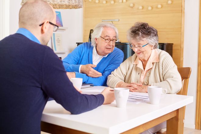 Mehr Pflegegeld, höhere Zuschüsse fürs Heim: Anfang 2024 wurden viele Pflegeleistungen erhöht.