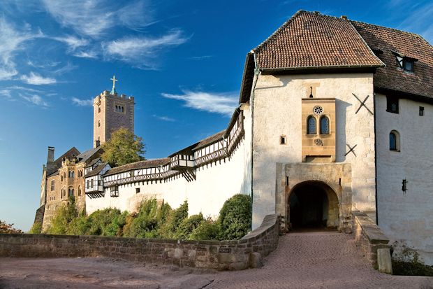 Betritt der Besucher die Wartburg, öffnet sich ihm ein 900 Jahre altes Geschichtsbuch.