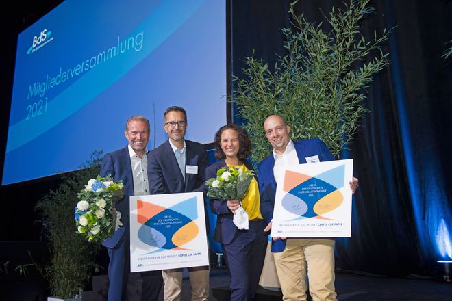 Preisträger und Ehrenpreisträger sowie alle Nominierten des Preises der Deutschen Systemgastronomie 2021.