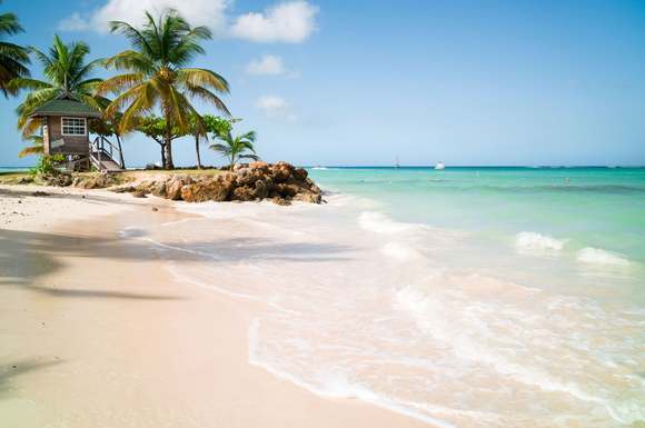 Pigeon Point ist der bekannteste Strand der Insel und auch bei Wind- und Kitesurfern beliebt.